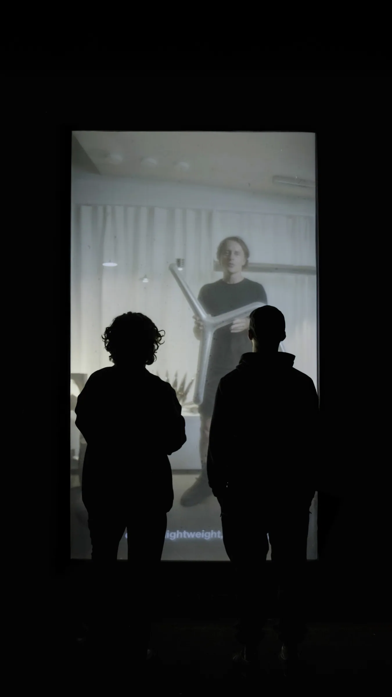 MIRROR VOID - screen with Oskar Zięta